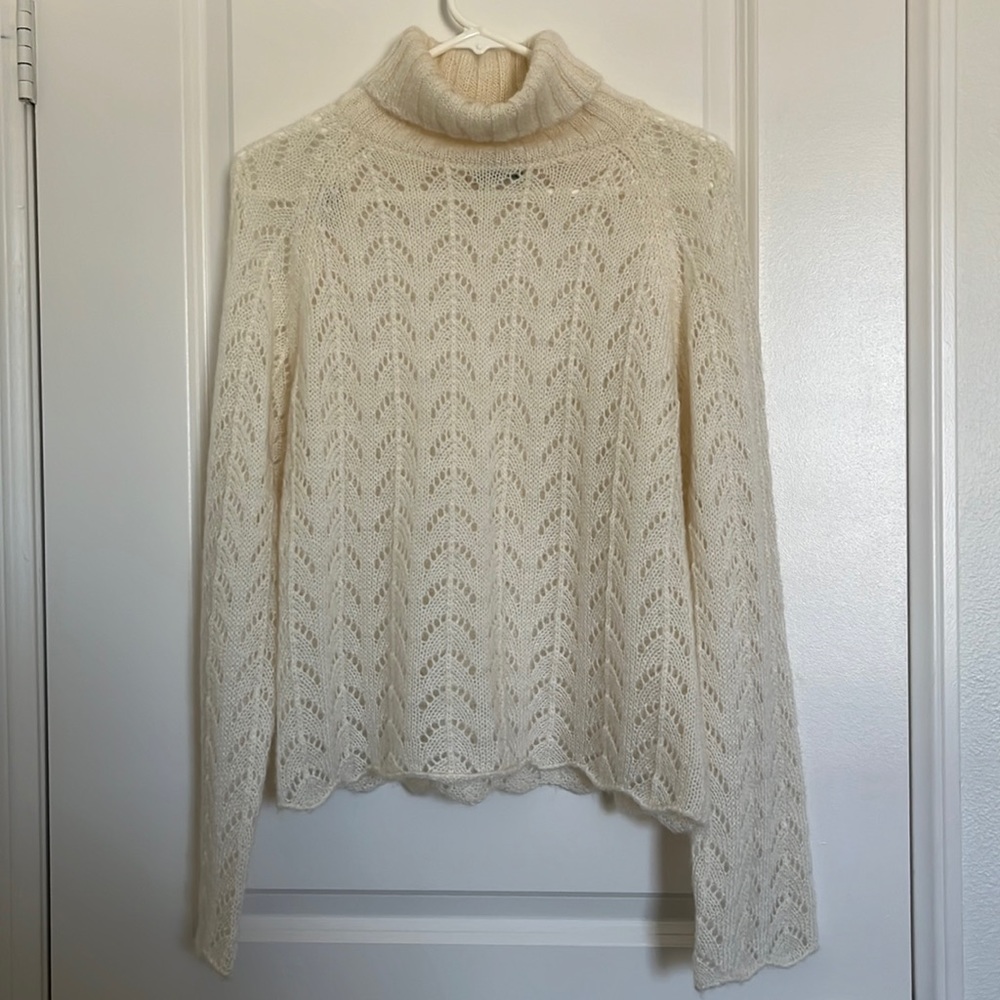 BENETTON Turtleneck Cream Sweater